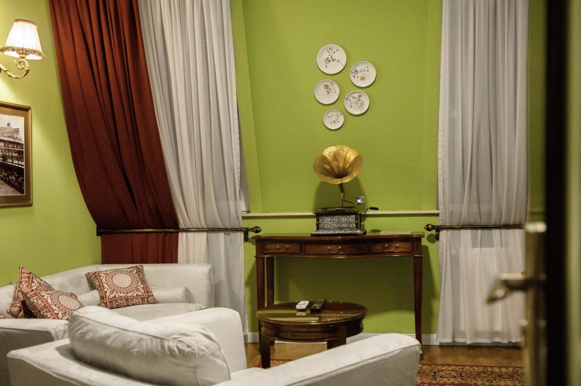 Prestige Palace - Esquisse Hotel Tbilisi Quarto foto