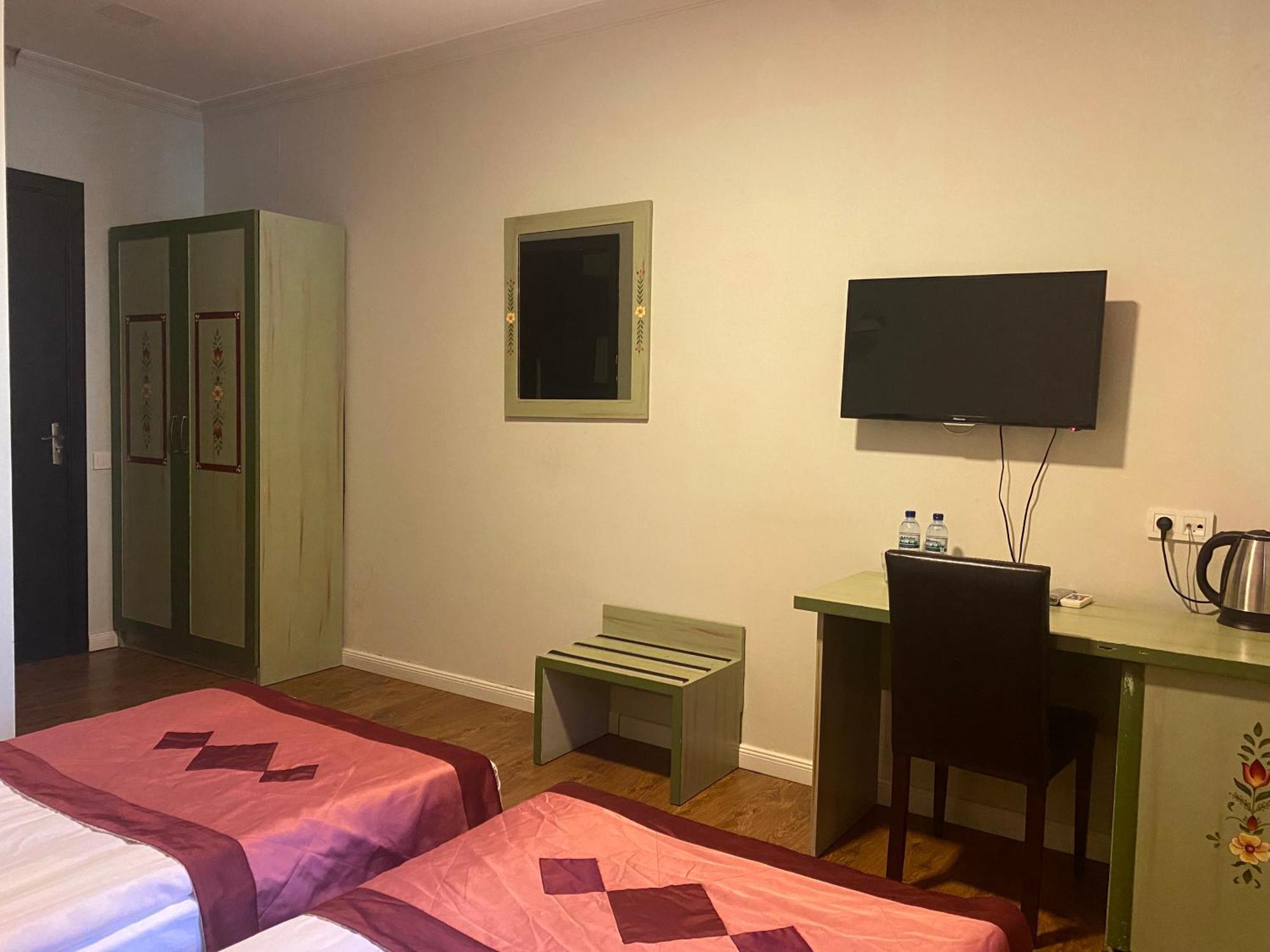 Prestige Palace - Esquisse Hotel Tbilisi Quarto foto